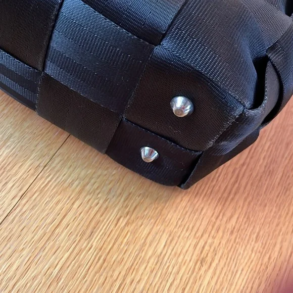 Original Seat Belt Vtg bag tote black woven medium zipper top, silver feet VGUC
